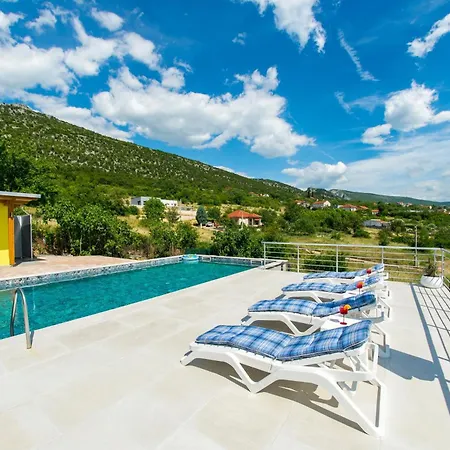 Bellissimo Villa *